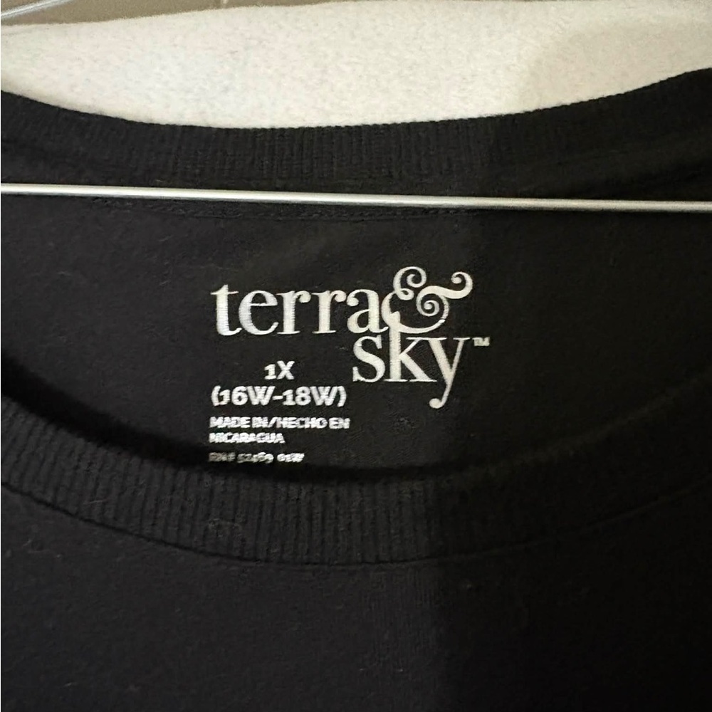 terra & sky maternity Black Graphic 'Winnie... I Smell a Child' Tee - Picture 2 of 2